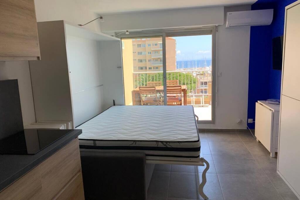L'Effet Mer, Duplex Sur Le Port Avec Ses 2 Terrasses Vue Mer 耶尔 外观 照片